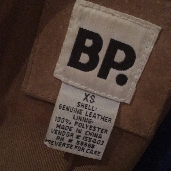 Leather jacket - Picture 2 of 8